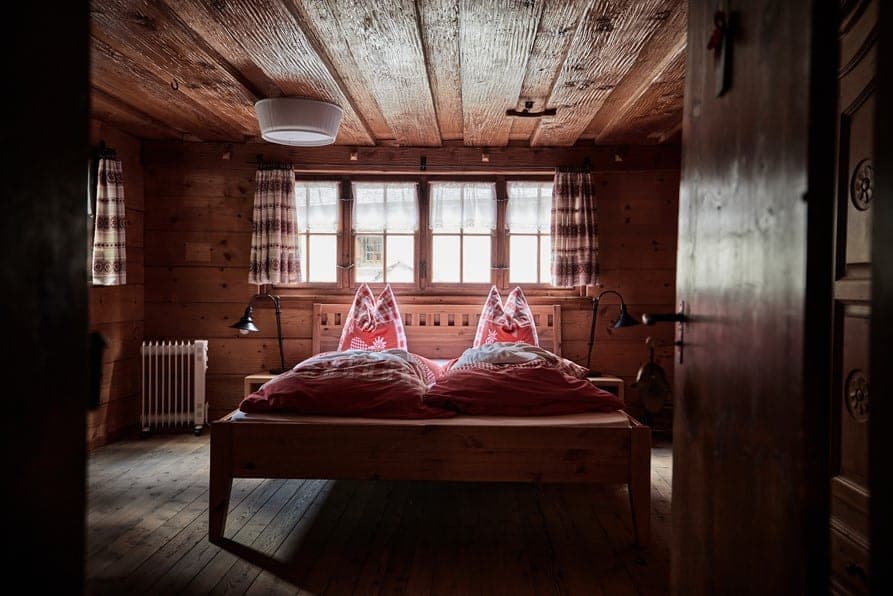 Photo of a typical hotel room in a Swiss chalet